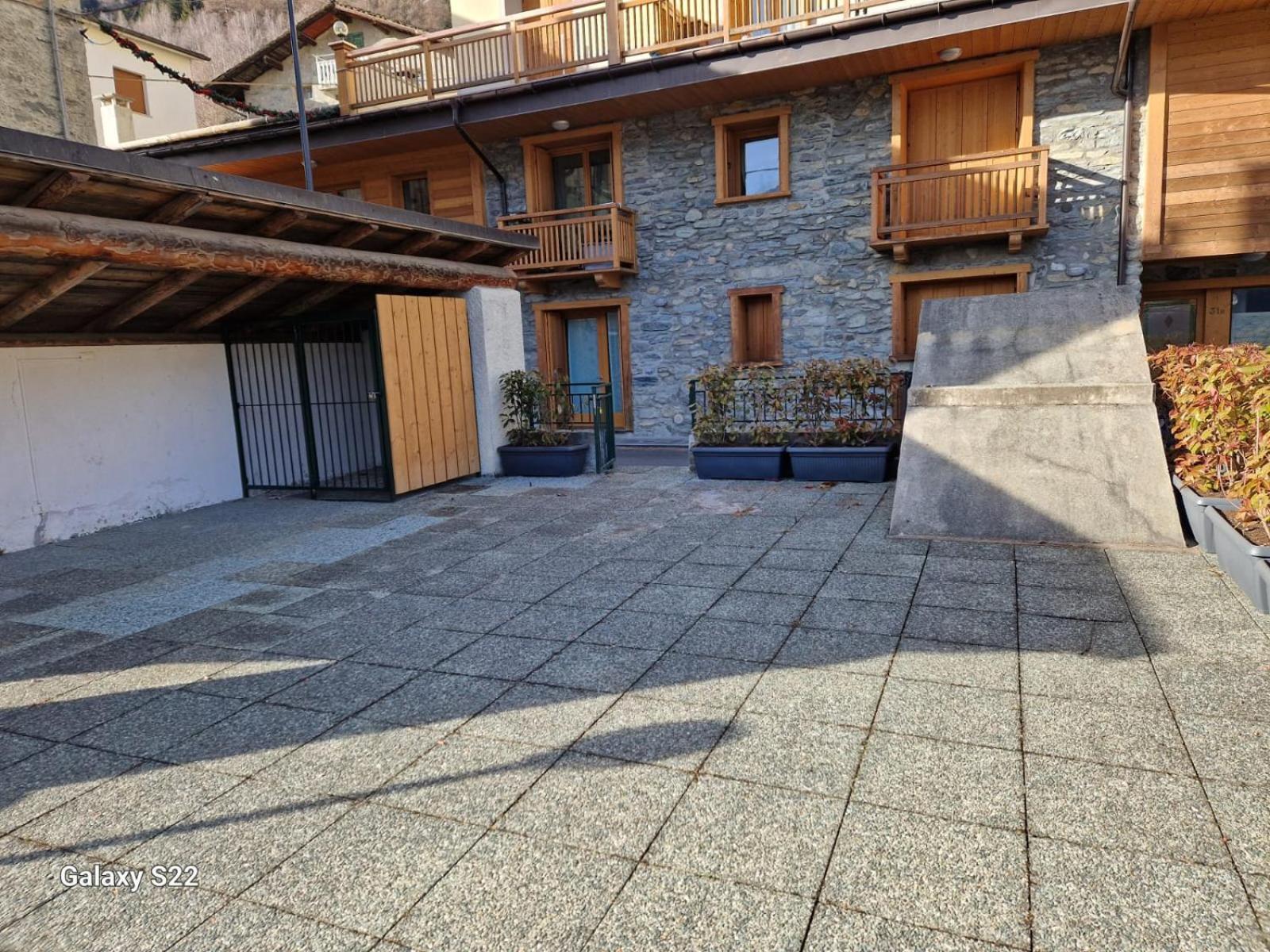 Grazioso Trilocale Con Ampia Terrazza Apartamento Chiesa in Valmalenco Exterior foto